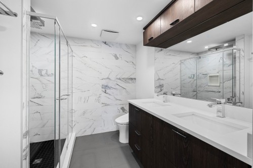 Master Bathroom - 3046 Le Boulevard, Montréal (Ville-Marie), QC - Indoor Photo Showing Bathroom