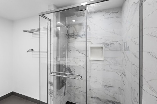Master Bathroom - 3046 Le Boulevard, Montréal (Ville-Marie), QC - Indoor Photo Showing Bathroom