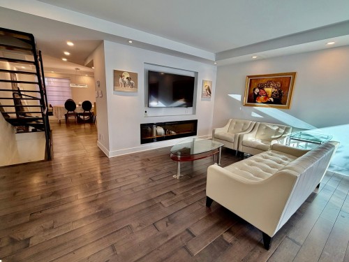Living Room - 3046 Le Boulevard, Montréal (Ville-Marie), QC - Indoor Photo Showing Living Room