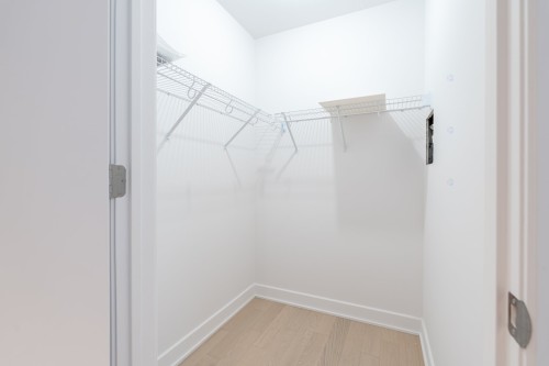 Penderie (Walk-in) - 929-505 Rue De L'Escale, Brossard, QC - Indoor Photo Showing Other Room