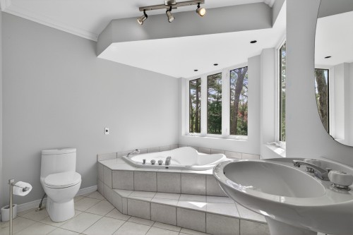 Salle de bains - 276 Rue Des Eaux-Vives, Saint-Jérôme, QC - Indoor Photo Showing Bathroom