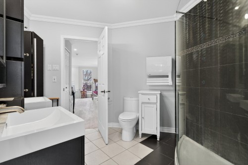 Salle de bains - 276 Rue Des Eaux-Vives, Saint-Jérôme, QC - Indoor Photo Showing Bathroom