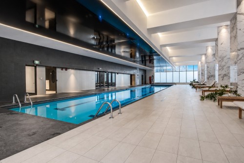 Pool - 2005-2320 Rue Tupper, Montréal (Ville-Marie), QC - Indoor Photo Showing Other Room With In Ground Pool