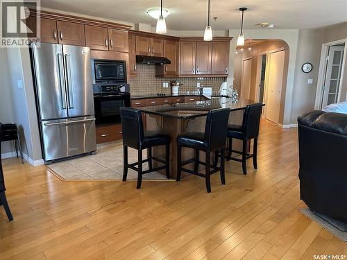205 75 Souris Avenue, Weyburn, SK - Indoor Photo Showing Kitchen