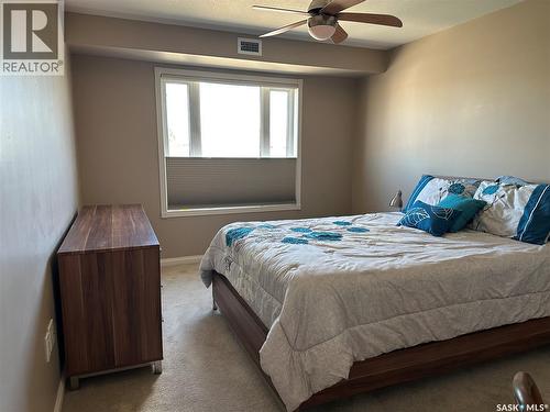 205 75 Souris Avenue, Weyburn, SK - Indoor Photo Showing Bedroom