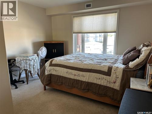 205 75 Souris Avenue, Weyburn, SK - Indoor Photo Showing Bedroom