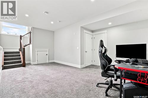 670 Fast Crescent, Saskatoon, SK - Indoor Photo Showing Office