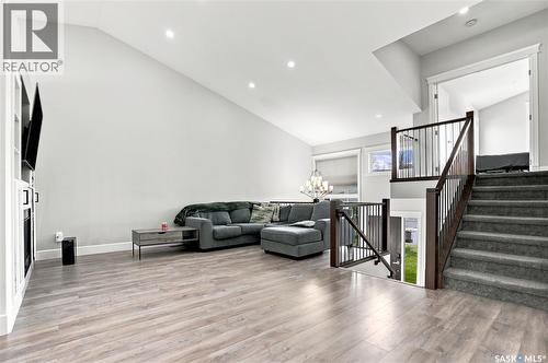 670 Fast Crescent, Saskatoon, SK - Indoor