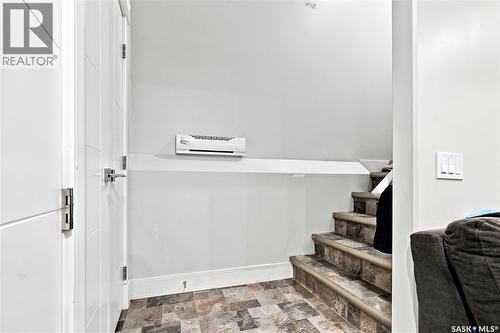 670 Fast Crescent, Saskatoon, SK - Indoor Photo Showing Other Room