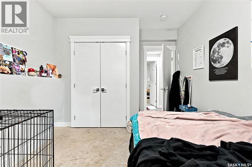 670 Fast Crescent, Saskatoon, SK - Indoor Photo Showing Bedroom
