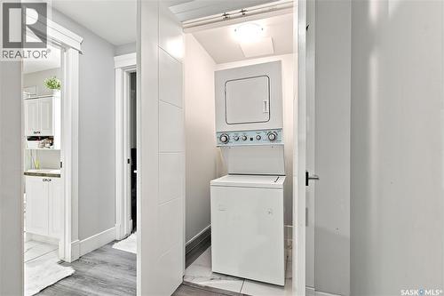 670 Fast Crescent, Saskatoon, SK - Indoor Photo Showing Laundry Room