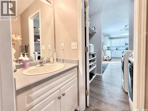 301 Rosher Street, Colonsay, SK - Indoor Photo Showing Bathroom