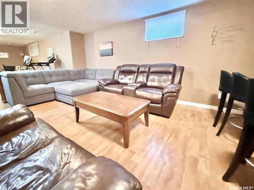 301 Rosher Street, Colonsay, SK - Indoor Photo Showing Living Room