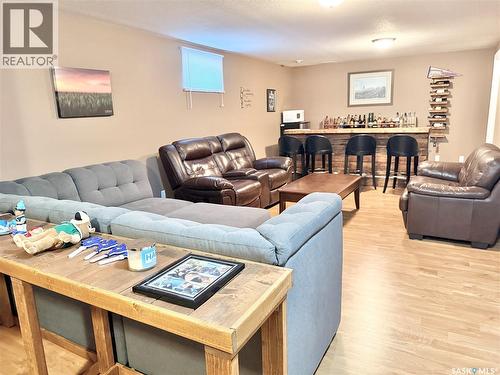 301 Rosher Street, Colonsay, SK - Indoor Photo Showing Living Room