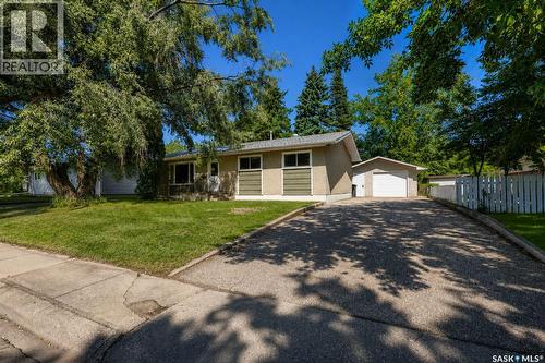 984 Bradshaw Place, Prince Albert, SK - Outdoor