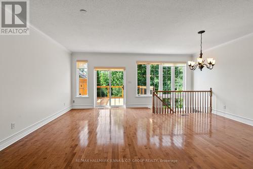 110 Heathercrest Private, Ottawa, ON - Indoor Photo Showing Other Room