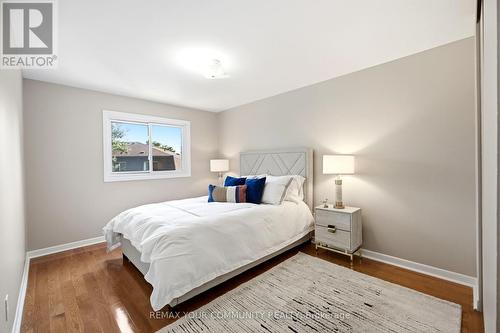 32 - 80 Dundalk Drive, Toronto, ON - Indoor Photo Showing Bedroom