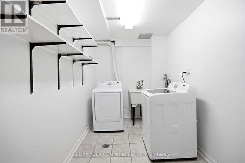 32 - 80 Dundalk Drive, Toronto, ON - Indoor Photo Showing Laundry Room