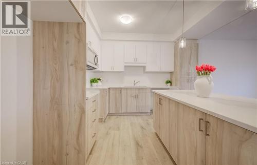 89 Rivergreen Crescent, Cambridge, ON - Indoor Photo Showing Kitchen