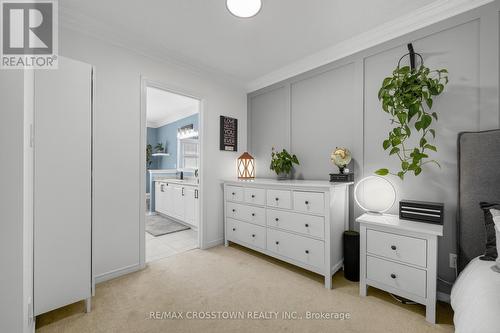 2197 Batters Loop, Innisfil, ON - Indoor Photo Showing Bedroom