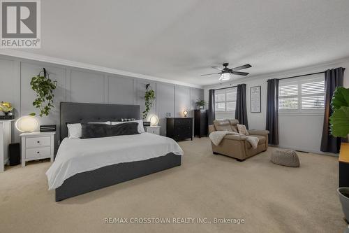 2197 Batters Loop, Innisfil, ON - Indoor Photo Showing Bedroom