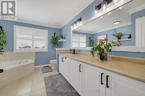 2197 Batters Loop, Innisfil, ON - Indoor Photo Showing Bathroom