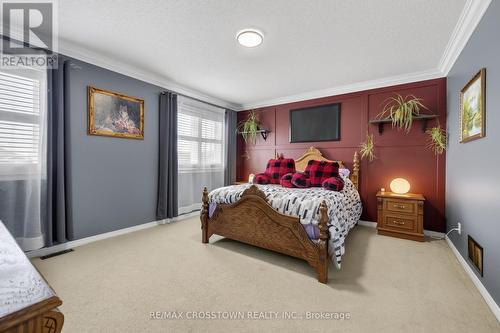 2197 Batters Loop, Innisfil, ON - Indoor Photo Showing Bedroom