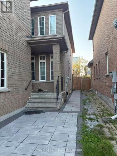 BSMT - 56 GOLDEN OAK AVENUE , Richmond Hill, Ontario L4S 1Y5 2