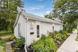 204 COX MILL ROAD Barrie, ON L4N 4G5