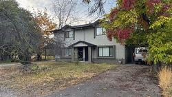 1033/1035 Laurier Avenue  Kelowna, BC V1Y 6B2