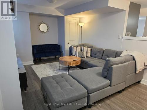 1241 Raspberry Terrace, Milton, ON - Indoor Photo Showing Living Room