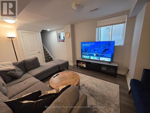 1241 Raspberry Terrace, Milton, ON - Indoor