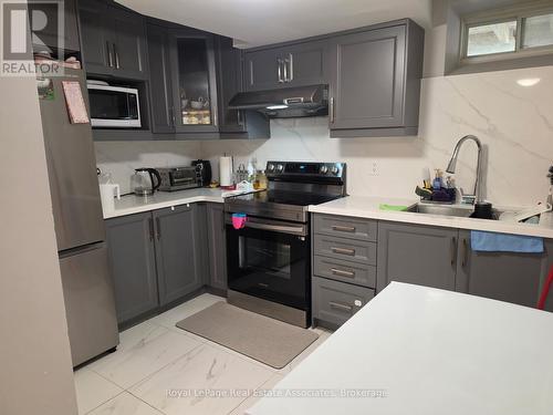 1241 Raspberry Terrace, Milton, ON - Indoor Photo Showing Kitchen