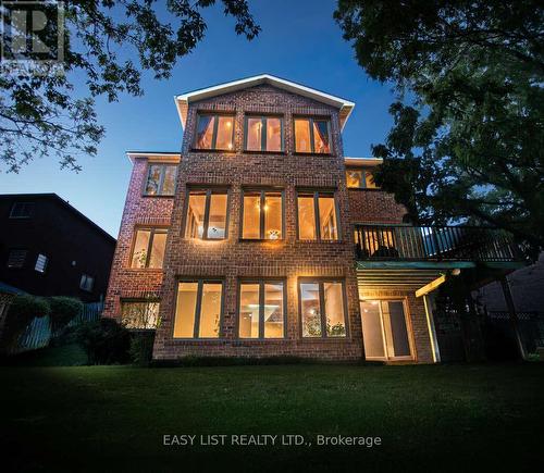 208 Anastasia Terrace, Mississauga, ON - Outdoor