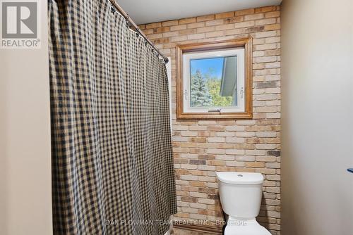 9 Valley Road, Cavan Monaghan, ON - Indoor Photo Showing Bathroom