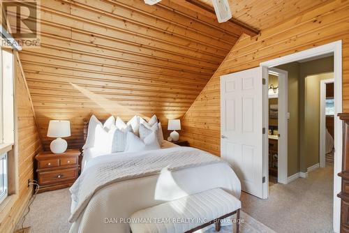 9 Valley Road, Cavan Monaghan, ON - Indoor Photo Showing Bedroom