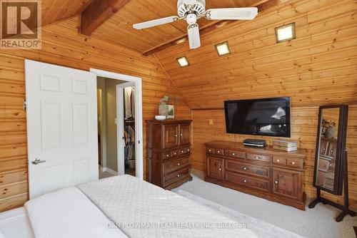 9 Valley Road, Cavan Monaghan, ON - Indoor Photo Showing Bedroom