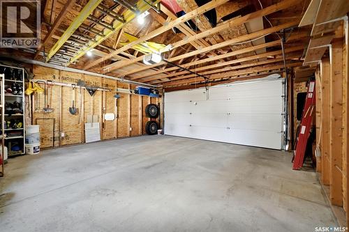 3326 Green Moss Lane, Regina, SK - Indoor Photo Showing Garage