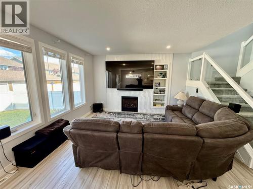 4142 A/B Green Olive Way E, Regina, SK 