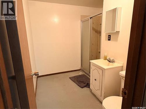252 Railway Avenue, Forget, SK - Indoor
