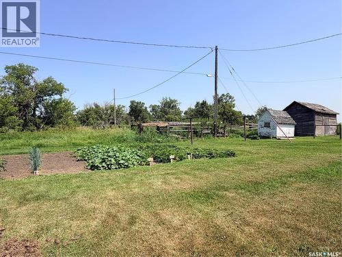 252 Railway Avenue, Forget, SK - Outdoor