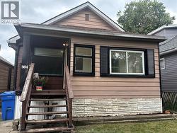 984 ELLROSE Windsor, ON N8Y 3W9