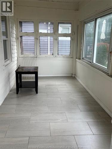 984 Ellrose, Windsor, ON - Indoor Photo Showing Other Room
