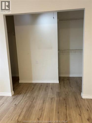 984 Ellrose, Windsor, ON - Indoor Photo Showing Other Room