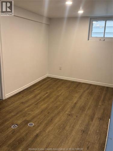 984 Ellrose, Windsor, ON - Indoor Photo Showing Other Room