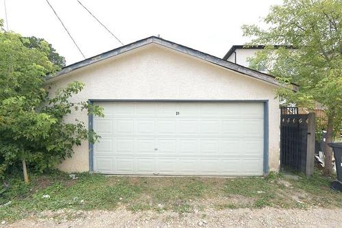 31 Moore Ave, Winnipeg, MB - Outdoor With Exterior