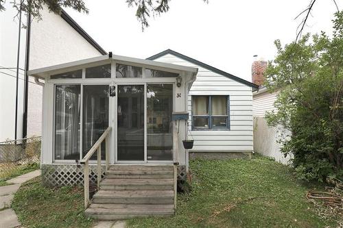 31 Moore Ave, Winnipeg, MB - Outdoor