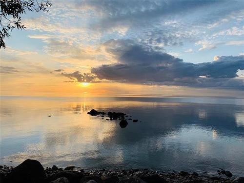 28 Lakeview Dr, Alexander, MB - Outdoor With Body Of Water With View