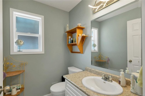 391 Niluht Rd, Campbell River, BC 