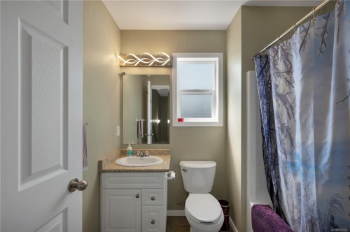 391 Niluht Rd, Campbell River, BC 